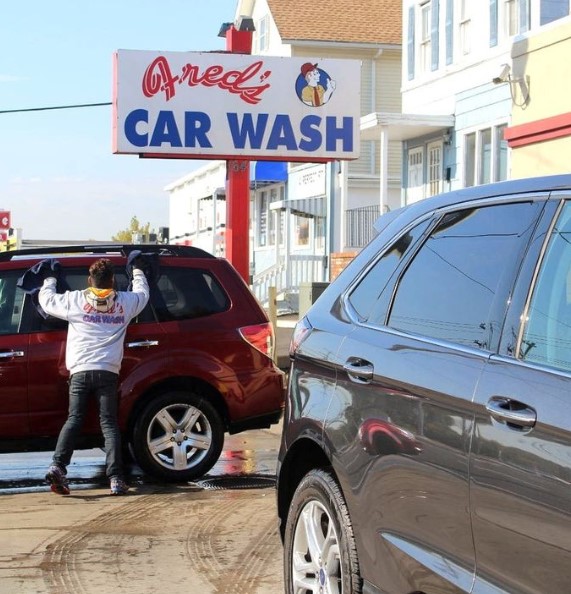 Spring Into New Deals with Our Full Service Car Wash
